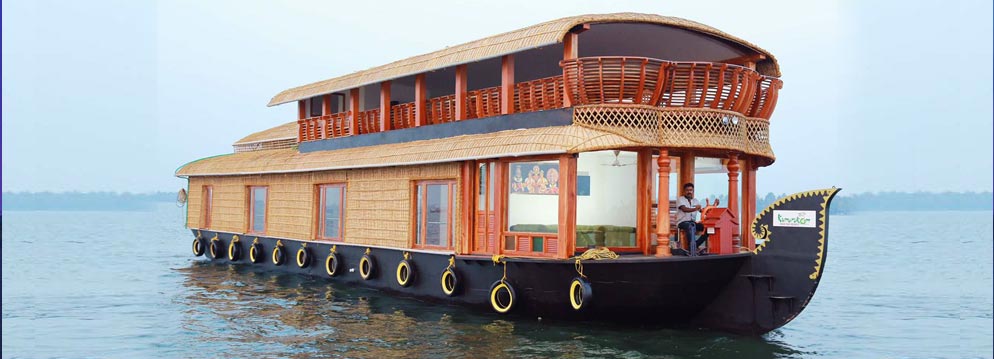 deluxe houseboat alleppey